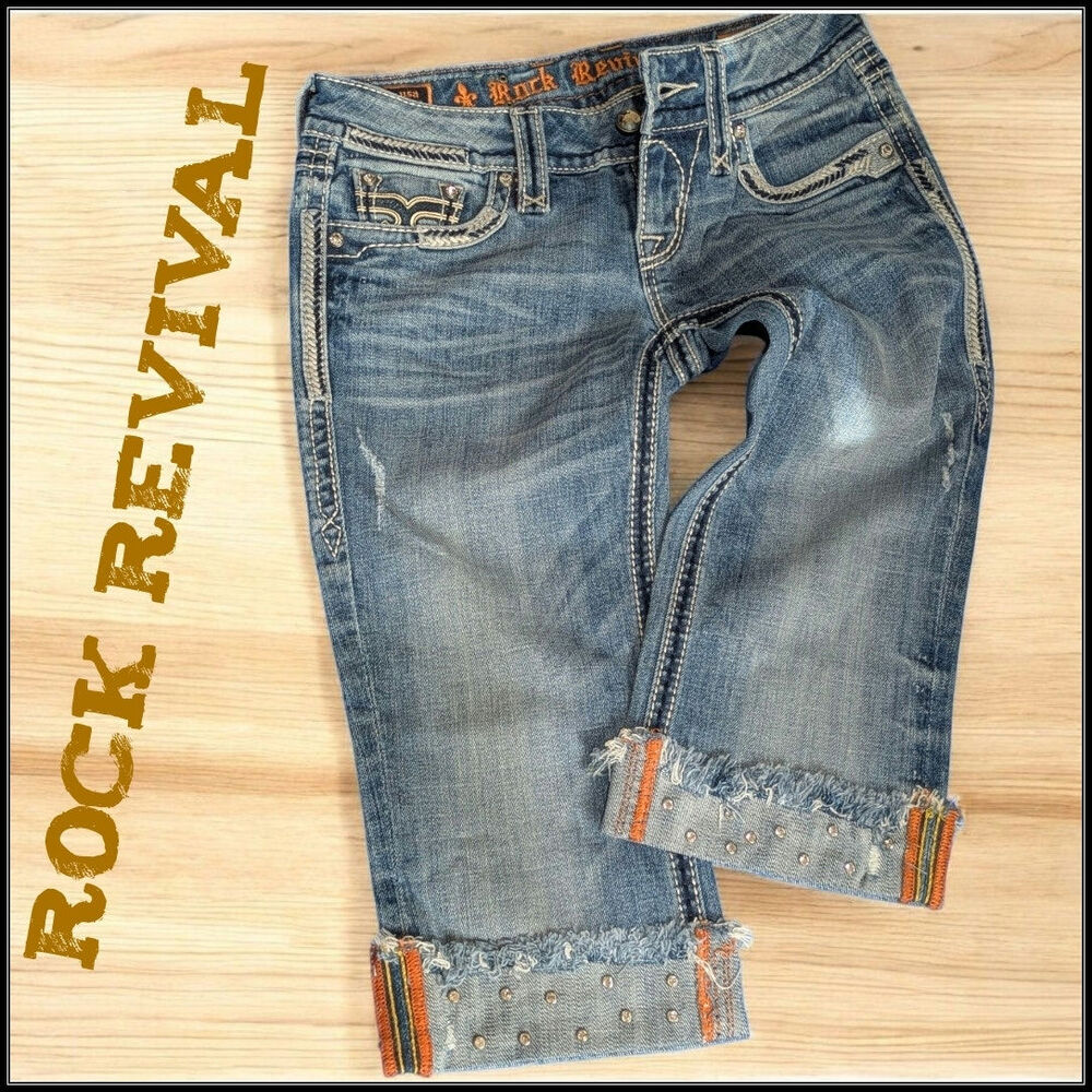 New ROCK REVIVAL Cropped Capri Bling Jeans Womens 26 Rhinestone Cuffs